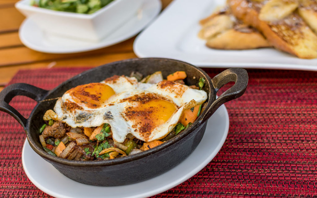 paleo-smoked-brisket-hash-from-islands-dining-room