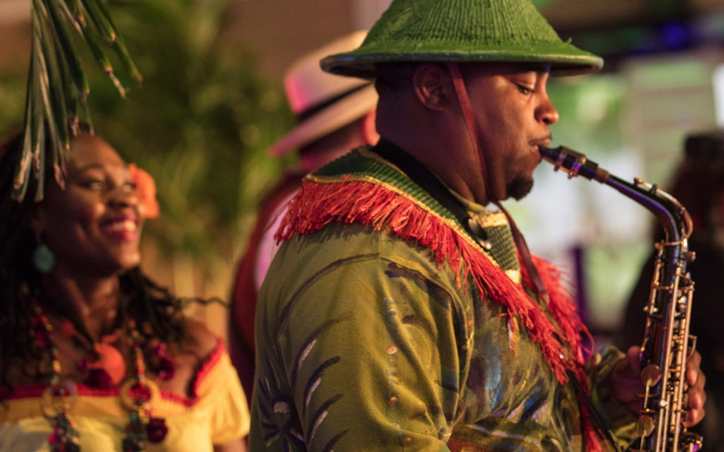island-music-at-new-caribbean-carnaval-show-at-loews-sapphire-falls-resort