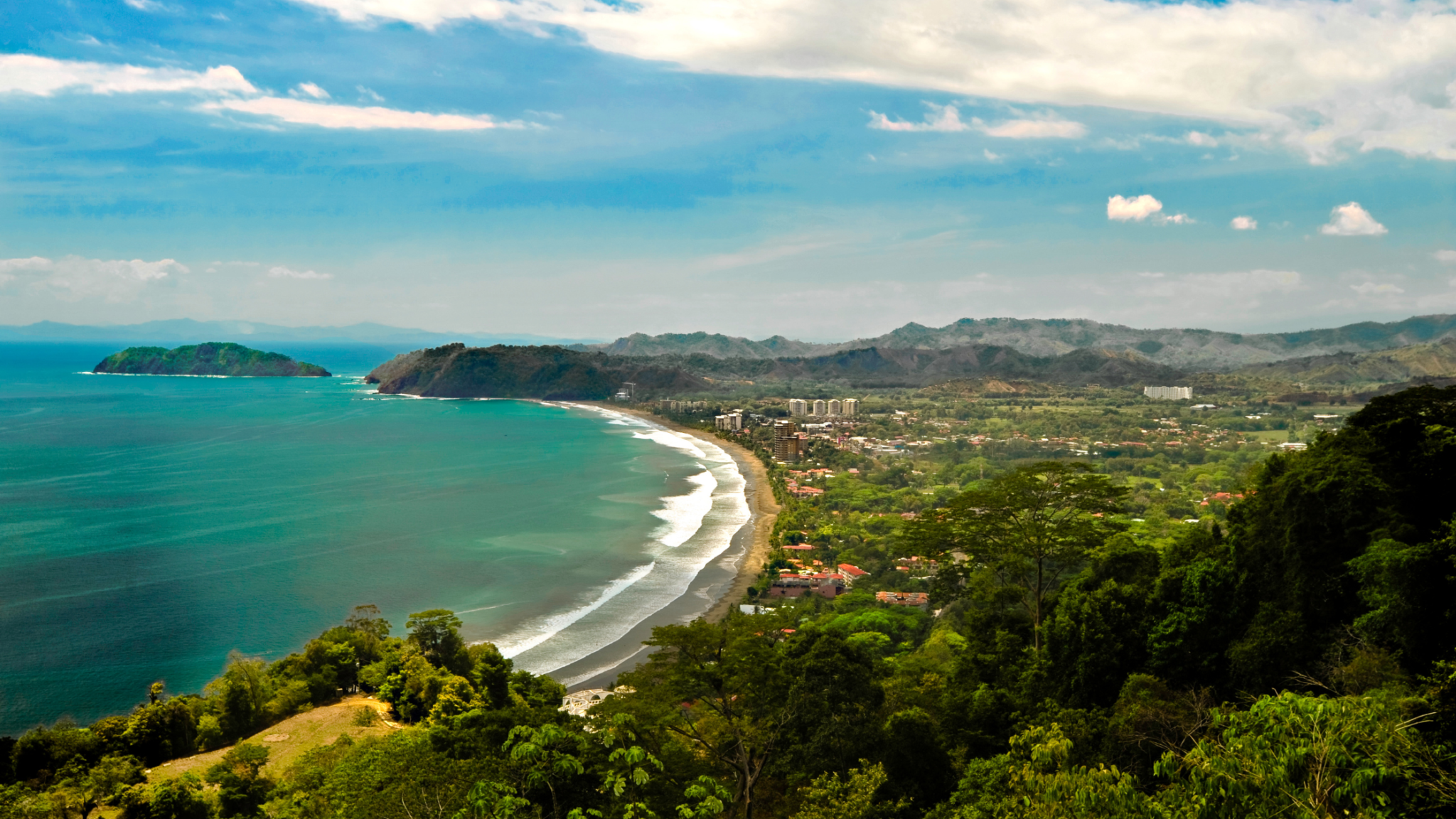The Ultimate Guide to a Costa Rica Honeymoon - Spreading Magic